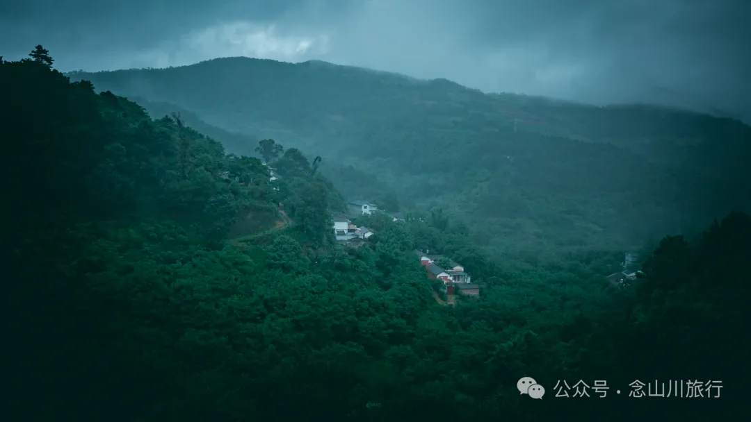 Dali Nanjian Laobuqu Village: The Mysterious Realm of Wuliang Mountain Amidst Clouds and Mist - Image 2