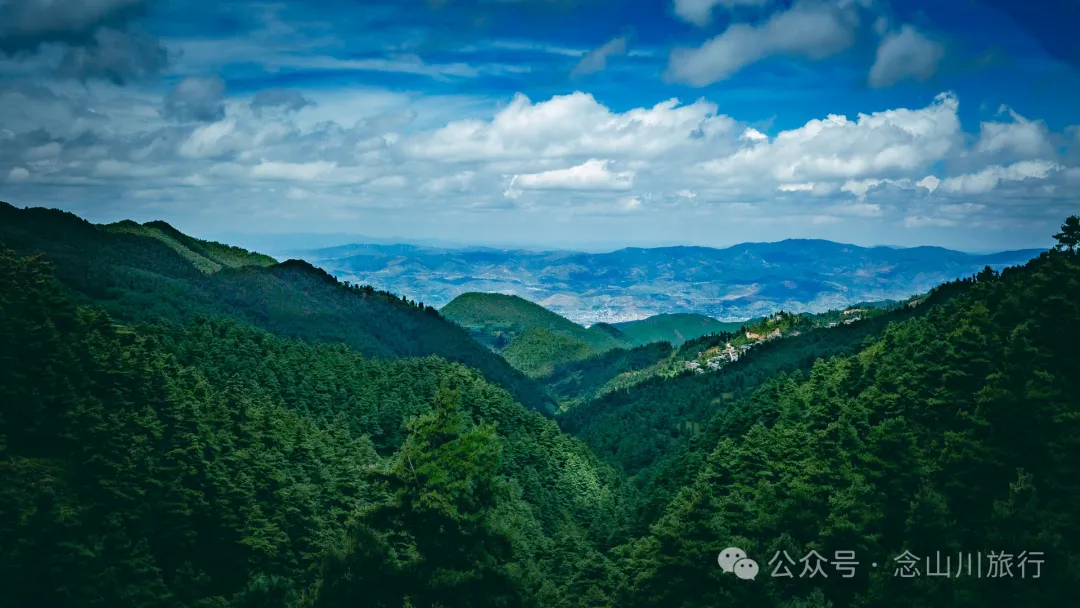 探索巍山古城20公里外的鸟道雄关:世界上最古老的“鸟道”带你穿越绿野仙踪的奇幻世界,只此青绿,满屏治愈 - 第13张