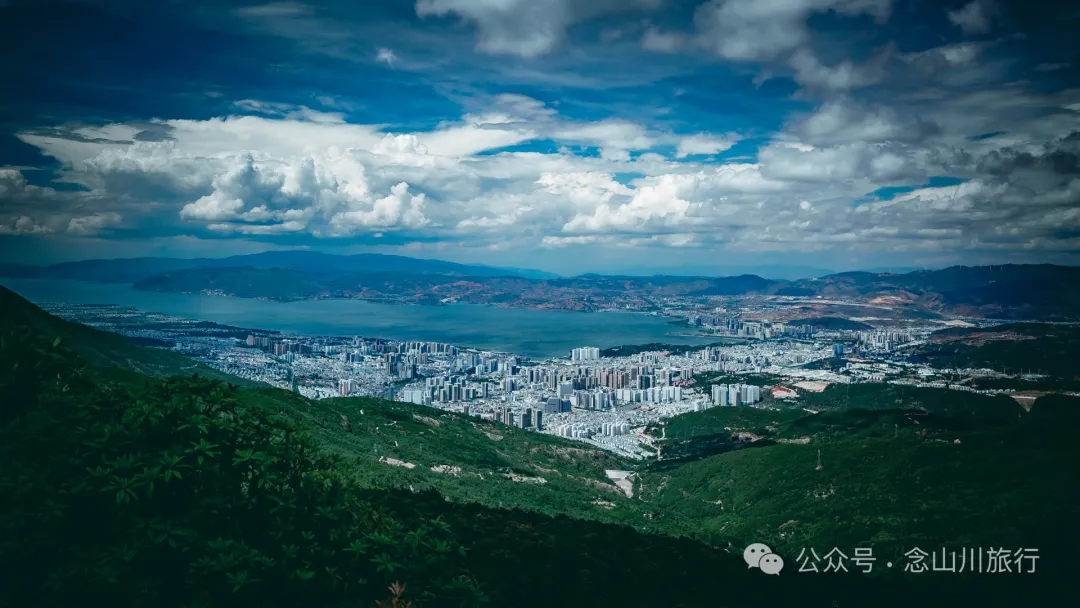 洱海之眼，巍山之巅——站在者摩山上领略万川之美 - 第2张
