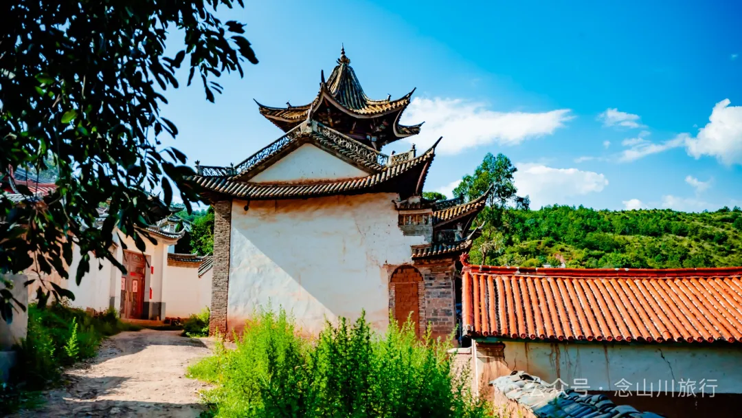 穿越时光的信仰：始建于唐朝时期的寺庙建筑群大理巍山西边大寺 - 第6张