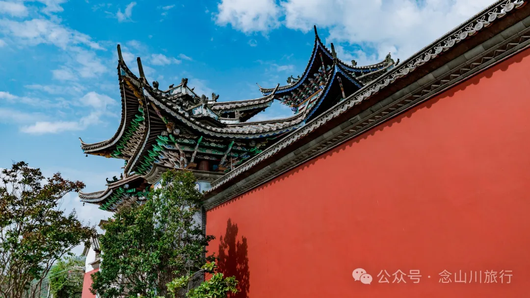 Bamboo and Zen: Entering the Chan Sect Sanctuary of Zhuping Temple in Weishan, Dali - Image 2