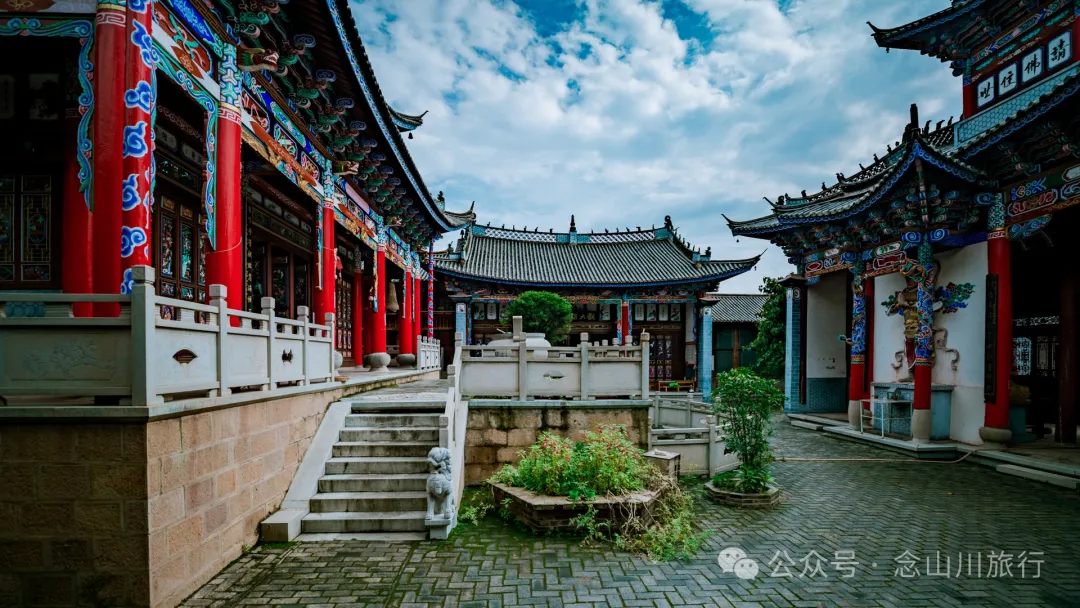 Bamboo and Zen: Entering the Chan Sect Sanctuary of Zhuping Temple in Weishan, Dali - Image 8
