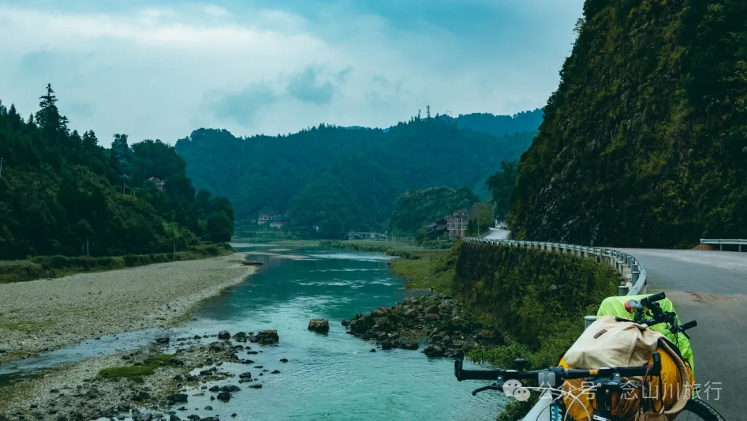 10 Years Living in Dali • 2014 Cycling Journey to Dali Part 2: From Yuping Dong Autonomous County, Guizhou to Panzhou City - Image 15