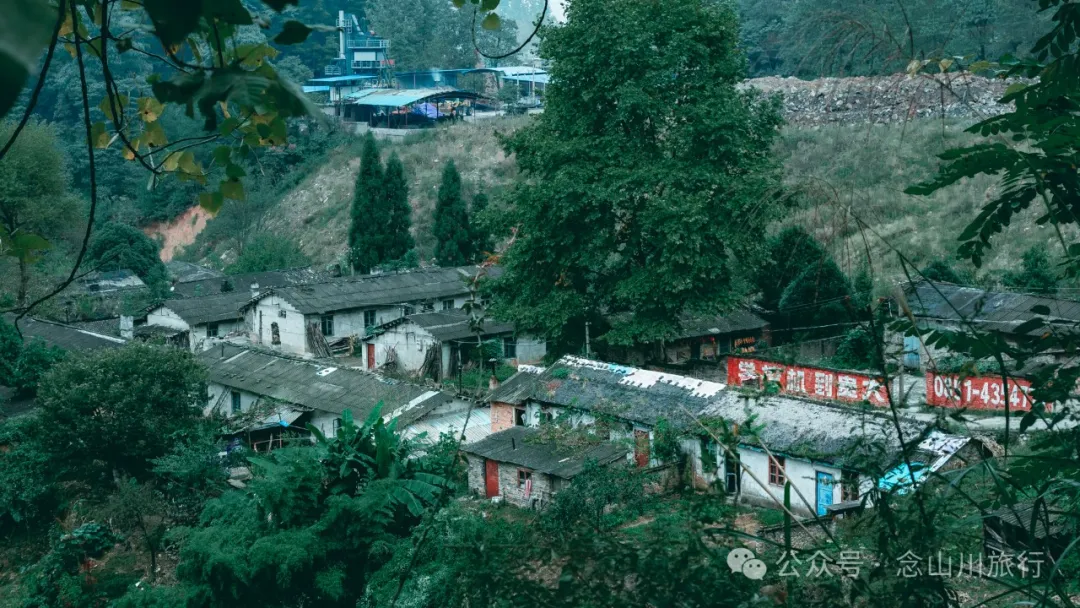 10 Years Living in Dali • 2014 Cycling Journey to Dali Part 2: From Yuping Dong Autonomous County, Guizhou to Panzhou City - Image 26
