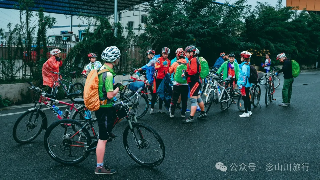 10 Years Living in Dali • 2014 Cycling Journey to Dali Part 2: From Yuping Dong Autonomous County, Guizhou to Panzhou City - Image 32