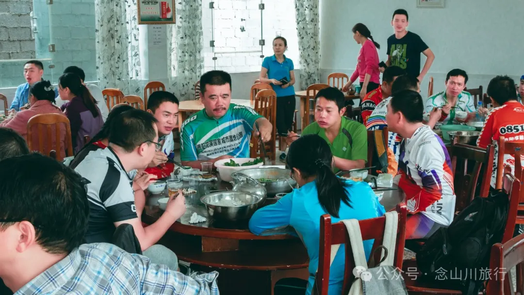 10 Years Living in Dali • 2014 Cycling Journey to Dali Part 2: From Yuping Dong Autonomous County, Guizhou to Panzhou City - Image 35