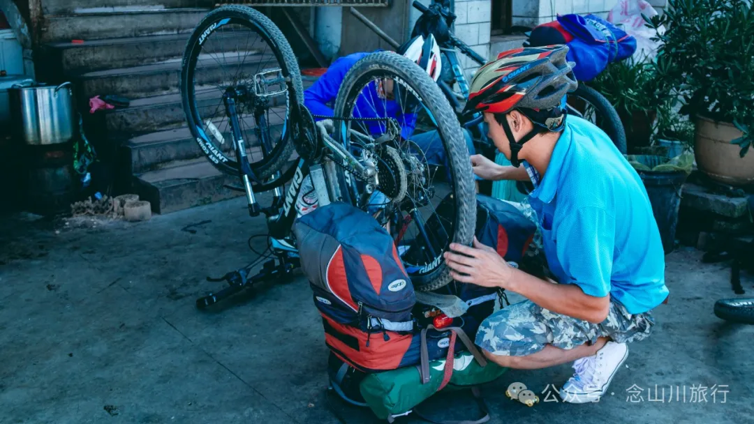 10 Years Living in Dali • 2014 Cycling Journey to Dali Part 2: From Yuping Dong Autonomous County, Guizhou to Panzhou City - Image 72