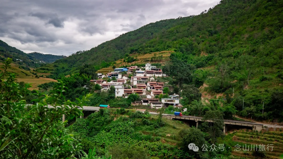 Bahuanhe Grassland: A Hidden Gem in Lincang Yun County, A New Pastoral Poem by the Lancang River - Image 8