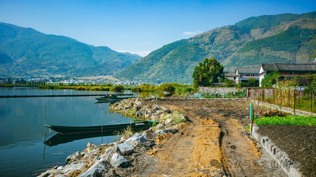 大理洱源西湖白族村落南登村:静谧的田园风光与丰饶的农耕文化 - 第24张