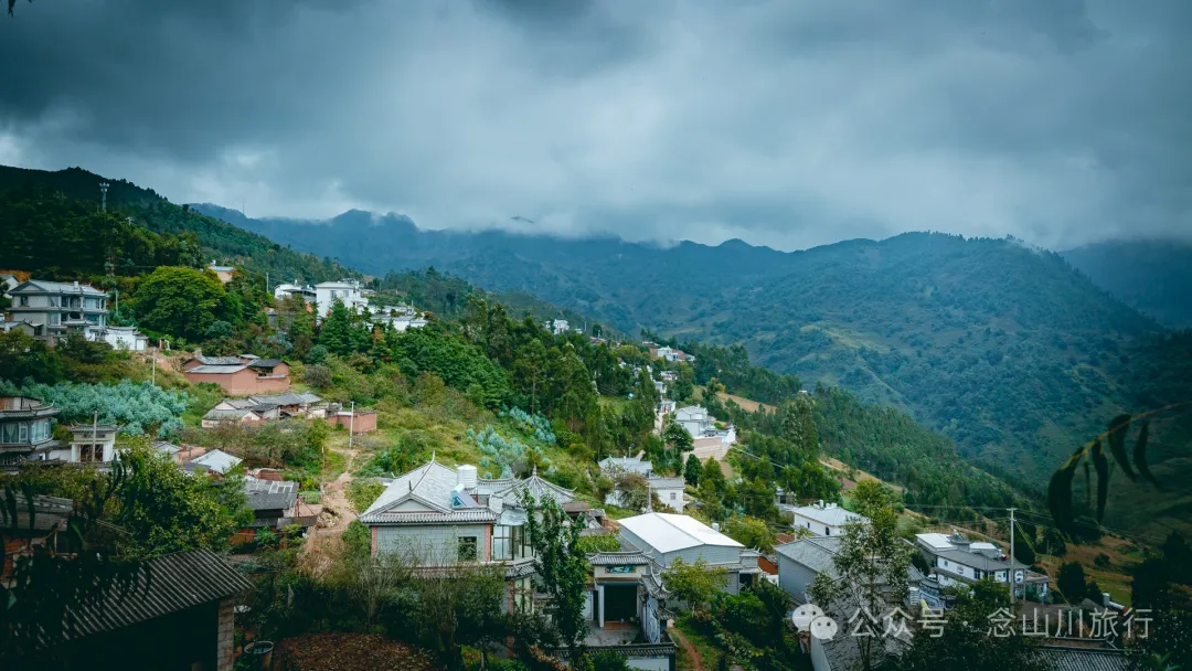 Duoyu Village in Weishan, Dali: A Peaceful Village Amidst Lush Mountain Scenery - Image 1