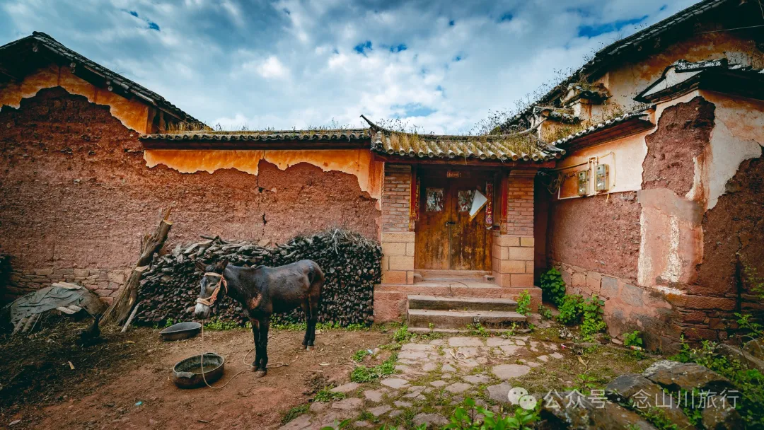 Duoyu Village in Weishan, Dali: A Peaceful Village Amidst Lush Mountain Scenery - Image 13
