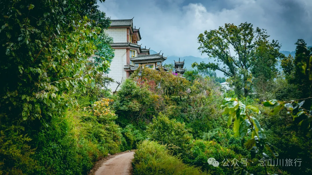 Duoyu Village in Weishan, Dali: A Peaceful Village Amidst Lush Mountain Scenery - Image 18