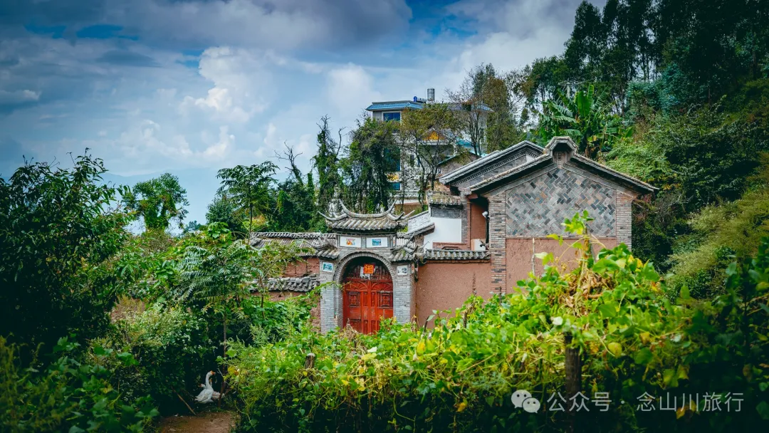Duoyu Village in Weishan, Dali: A Peaceful Village Amidst Lush Mountain Scenery - Image 19