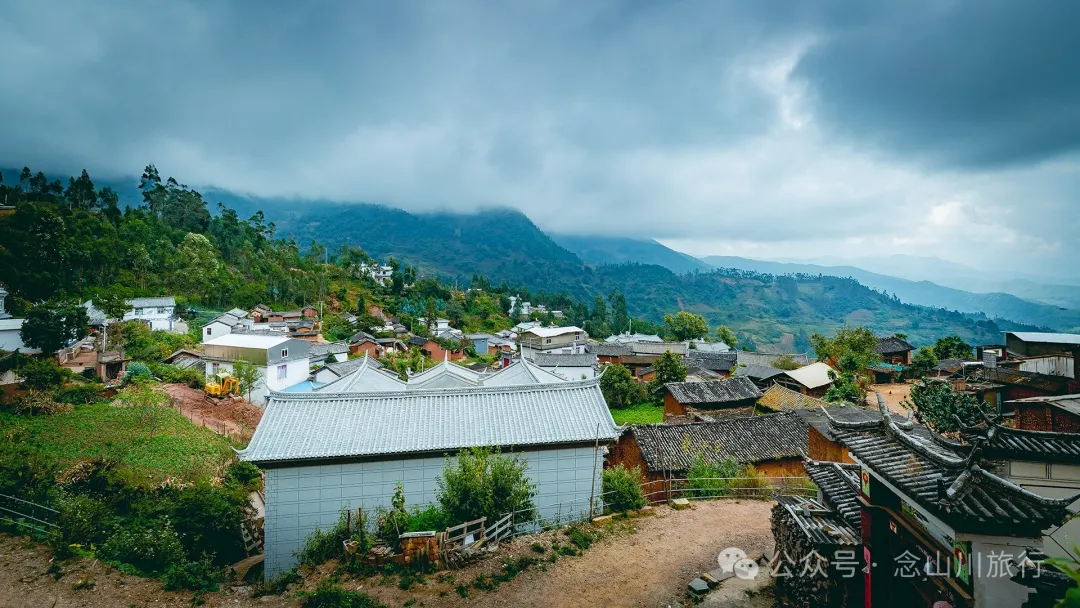 Duoyu Village in Weishan, Dali: A Peaceful Village Amidst Lush Mountain Scenery - Image 7