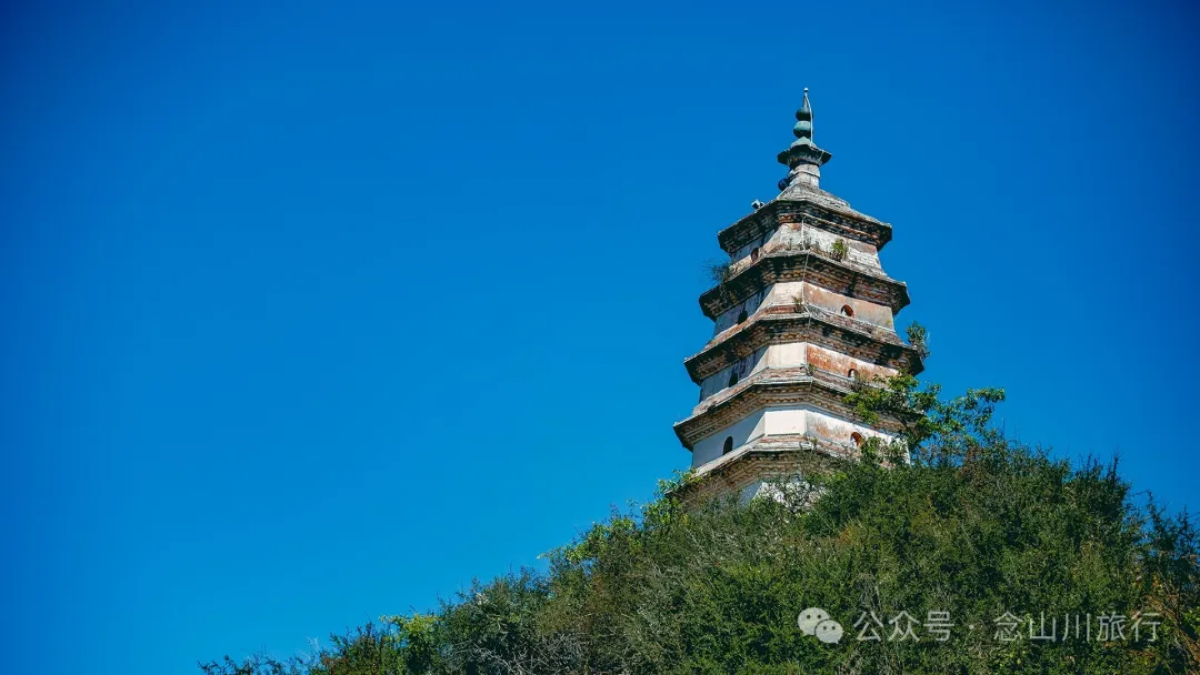 大理巍山封川塔：登清朝古塔，览蒙舍冬景，赏山中黄叶 - 第10张