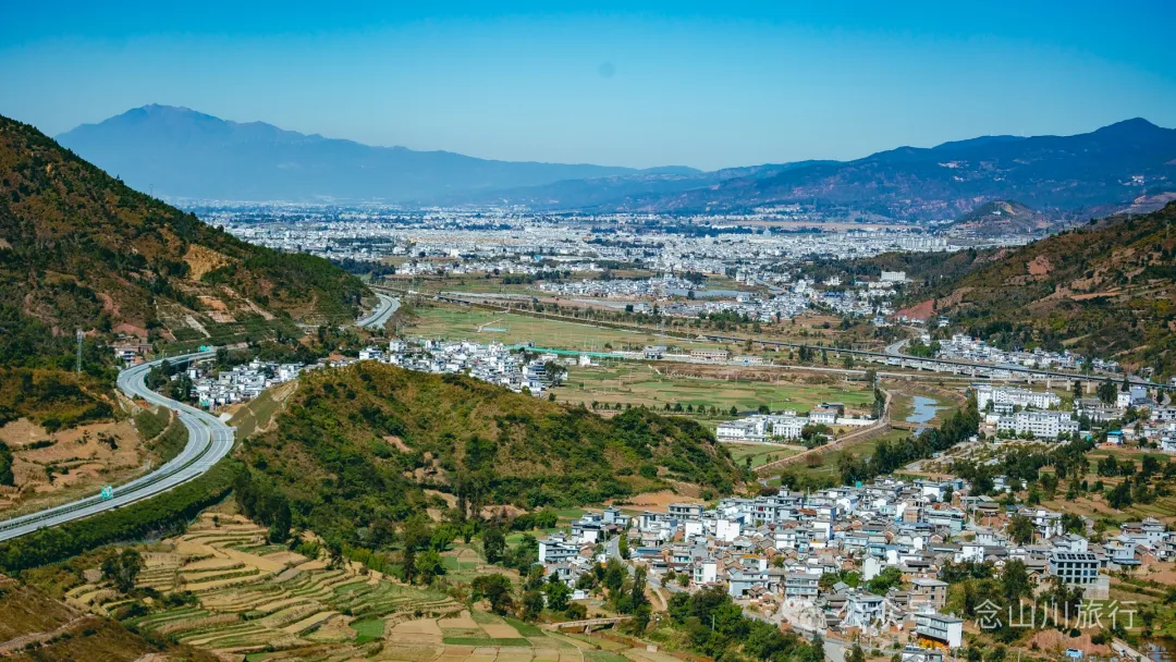 大理巍山封川塔：登清朝古塔，览蒙舍冬景，赏山中黄叶 - 第15张