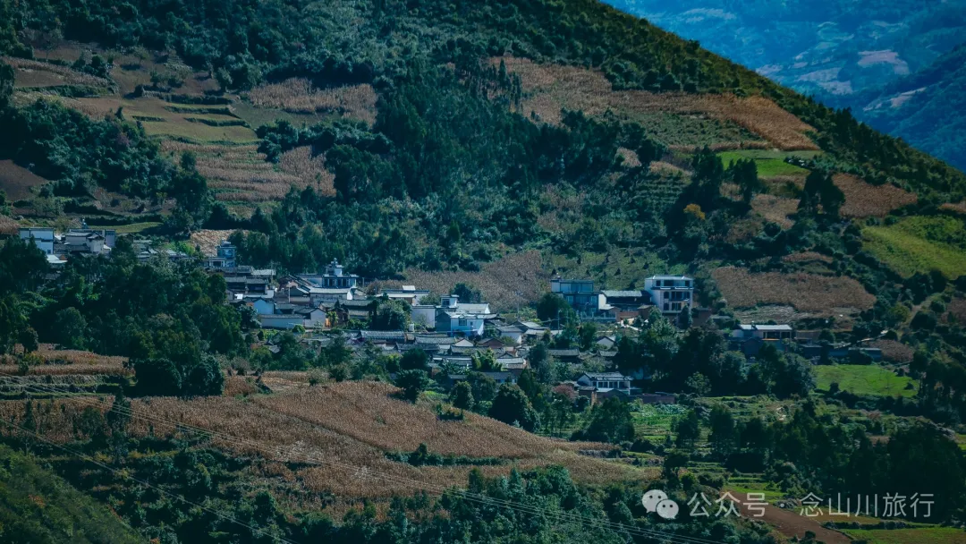 大理巍山封川塔：登清朝古塔，览蒙舍冬景，赏山中黄叶 - 第17张