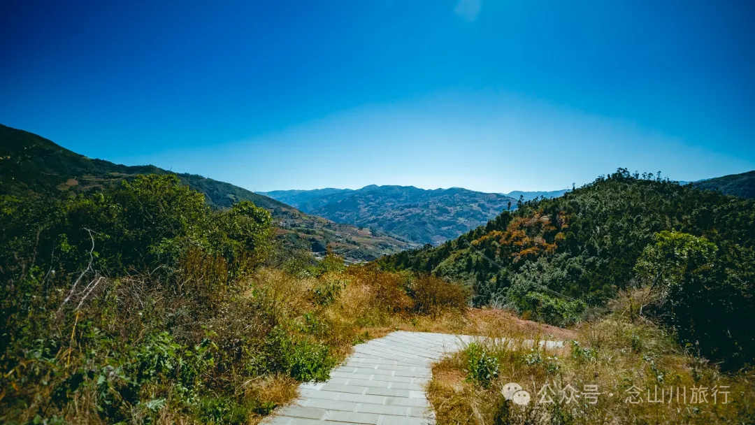 大理巍山封川塔：登清朝古塔，览蒙舍冬景，赏山中黄叶 - 第18张