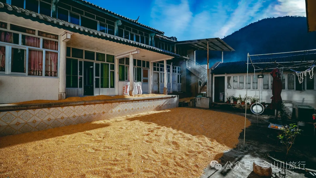 Dali Weishan Caochang Yi Ethnic Village: A Legend, A Touch of Nostalgia, and a Journey into the Indigenous Miku Culture - Image 17