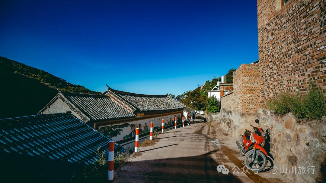 Dali Weishan Caochang Yi Ethnic Village: A Legend, A Touch of Nostalgia, and a Journey into the Indigenous Miku Culture - Image 9