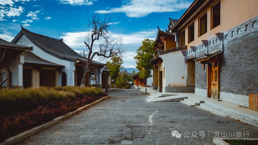 Dali Jianchuan Wood Carving Town: Millennia-spanning Chinese Architectural Aesthetics and Bai Craftsmanship Heritage - Image 8