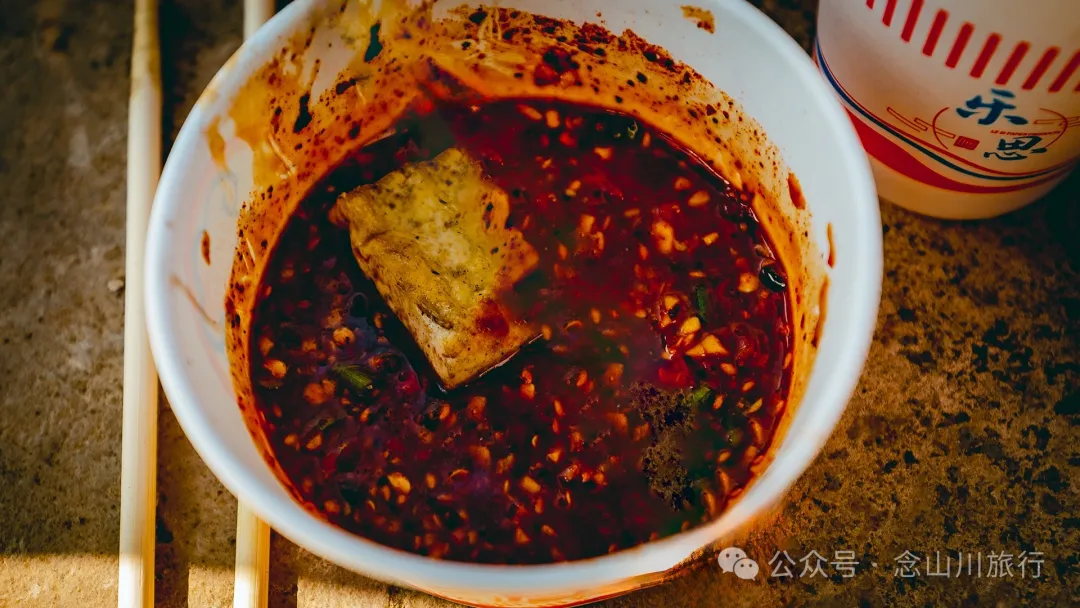 大理巍山馬鞍山火山村:吃一頓殺豬飯,再次走進這個油畫般的村莊 - 第15張
