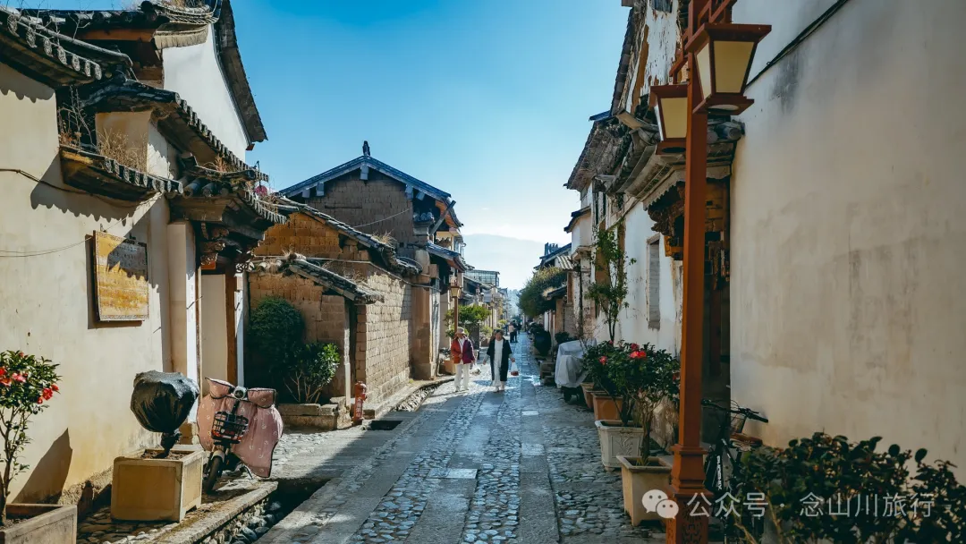 Jianchuan Ancient City in Dali: Exploring the 650-Year-Old Bai Ethnic Hometown, Rediscovering the Simple Life of Dali 20 Years Ago - Image 24