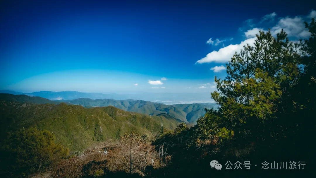 15 Kilometers, 6 Hours: Hiking to the Summit of Mount Zijin, the Highest Peak in Weishan, Dali, and Enjoying the Beauty of Ten Thousand Rivers - Image 25