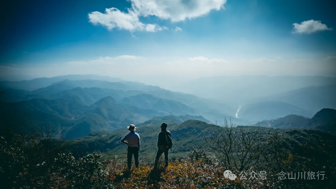 15 Kilometers, 6 Hours: Hiking to the Summit of Mount Zijin, the Highest Peak in Weishan, Dali, and Enjoying the Beauty of Ten Thousand Rivers - Image 27
