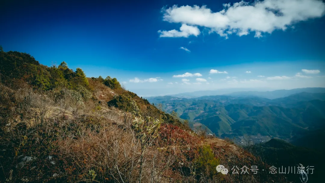 15 Kilometers, 6 Hours: Hiking to the Summit of Mount Zijin, the Highest Peak in Weishan, Dali, and Enjoying the Beauty of Ten Thousand Rivers - Image 28