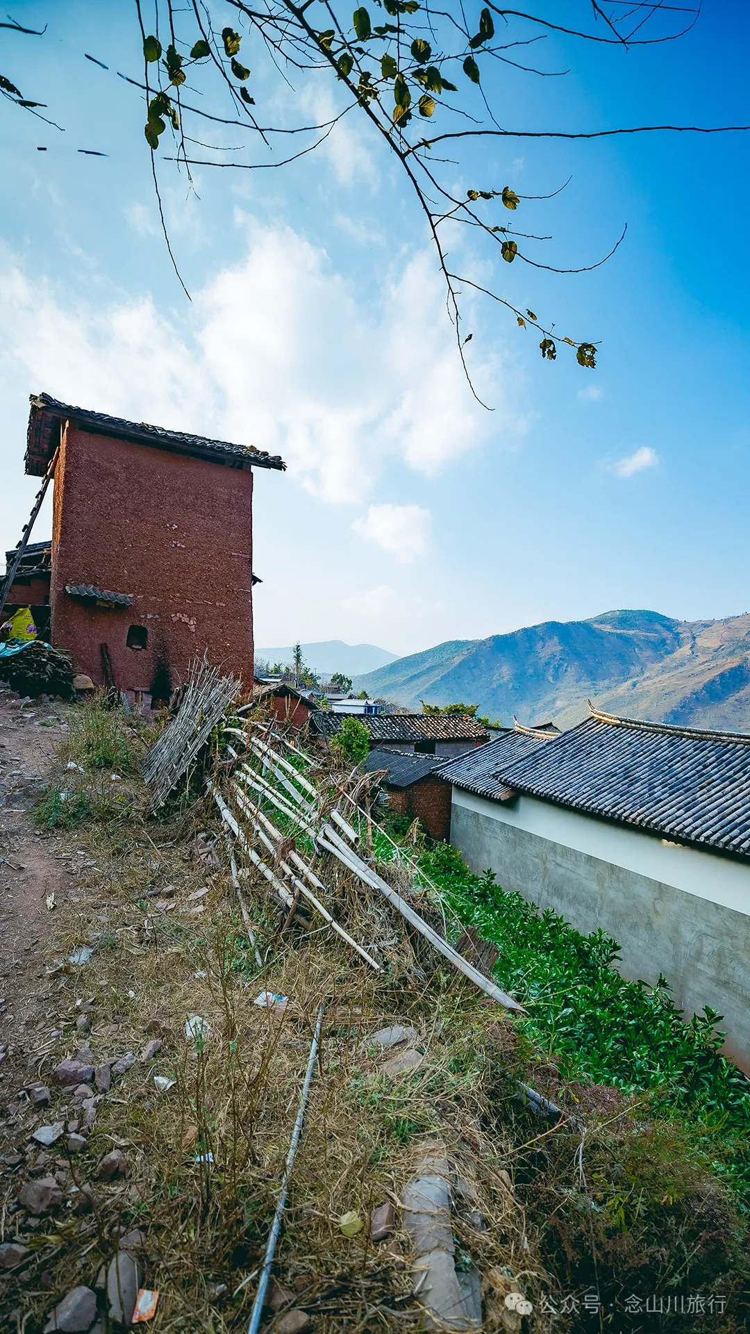 大理巍山馬鞍山鄉打比麼村：公路上的俯瞰，遇見山間最美的畫卷 - 第19张