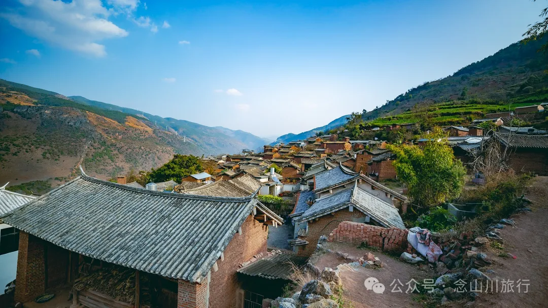 大理巍山馬鞍山鄉打比麼村：公路上的俯瞰，遇見山間最美的畫卷 - 第2张