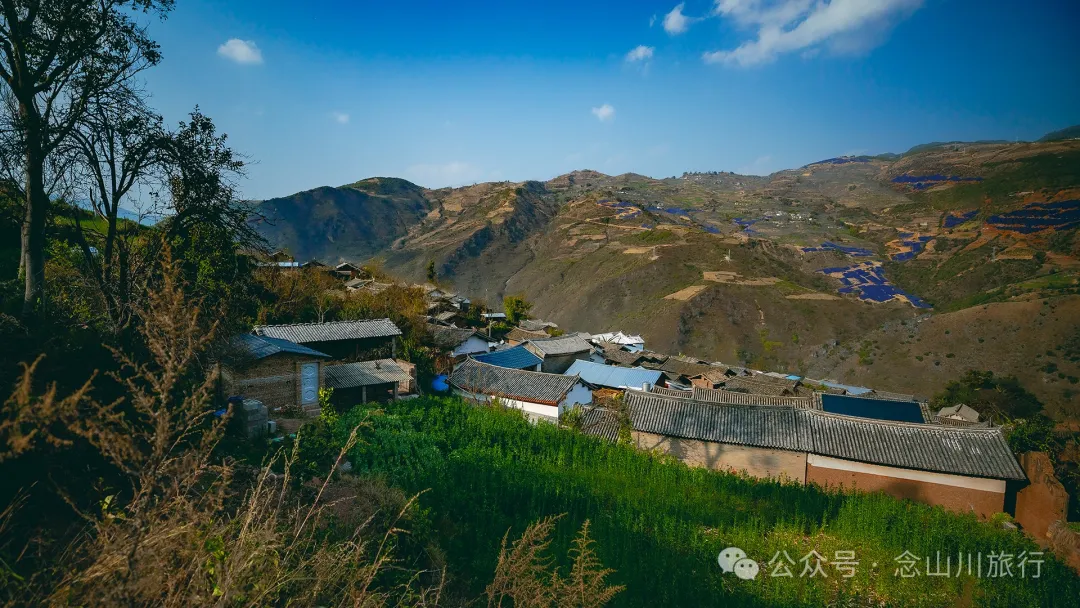 大理巍山馬鞍山鄉打比麼村：公路上的俯瞰，遇見山間最美的畫卷 - 第6张