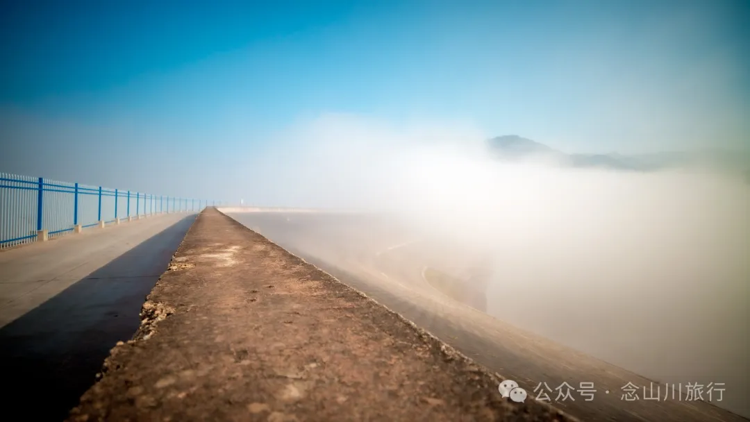 Cloud Sea Wonder in Dali Weishan Basin: Misty Mengshe River, Lively Fengchuan Tower - Image 12
