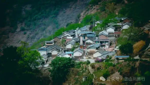 大理南涧小湾东镇老黑处村:落在澜沧江畔旧时光里的古朴村庄