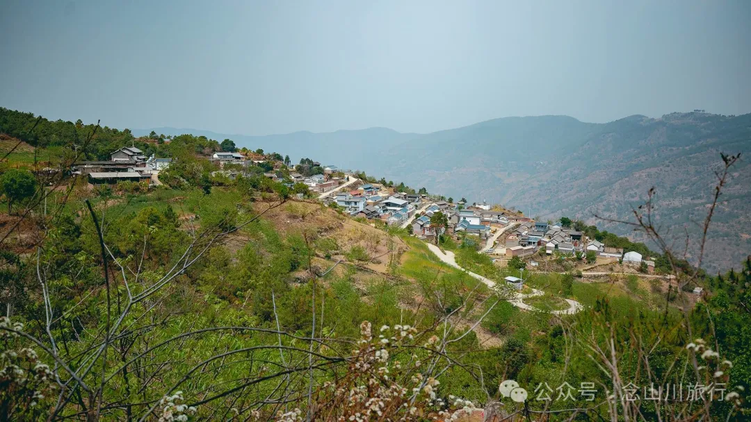 Kaiqu Village in Niujie Township, Weishan, Dali: A New Look for a Geological Relocation Village - Image 1