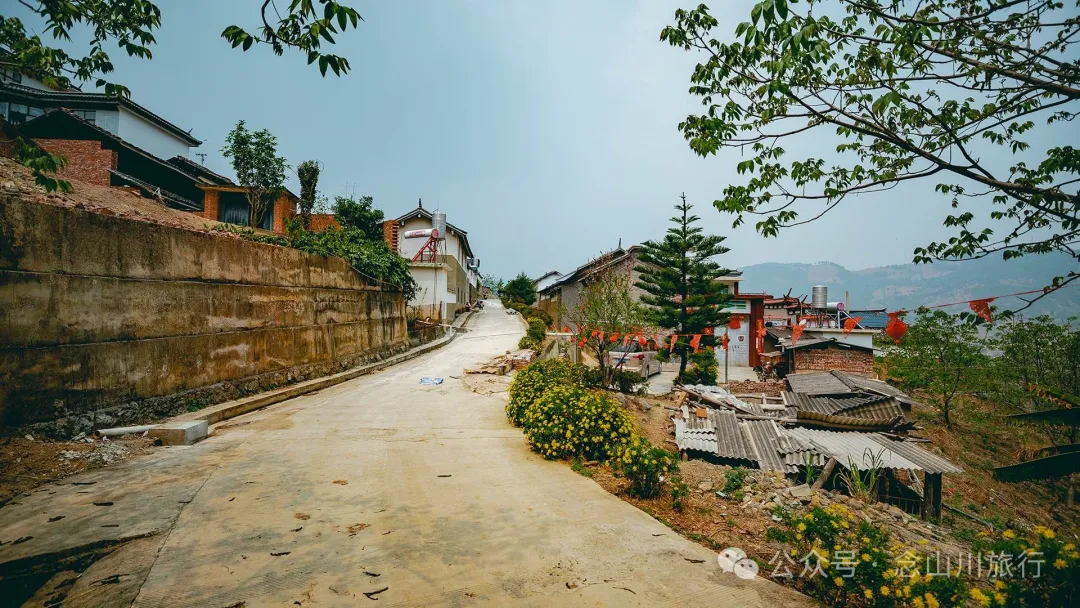 Kaiqu Village in Niujie Township, Weishan, Dali: A New Look for a Geological Relocation Village - Image 2