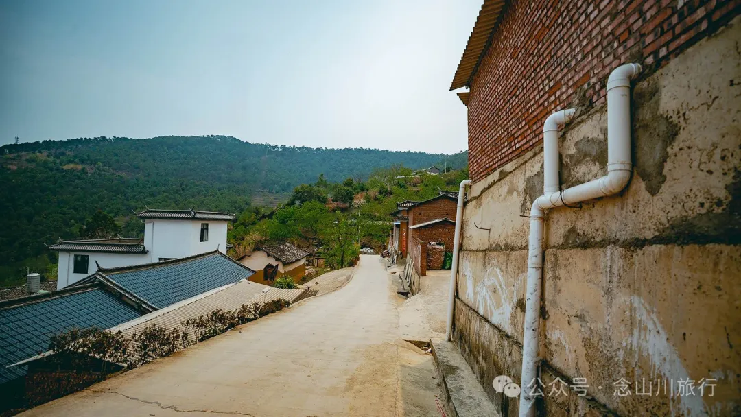 Kaiqu Village in Niujie Township, Weishan, Dali: A New Look for a Geological Relocation Village - Image 7