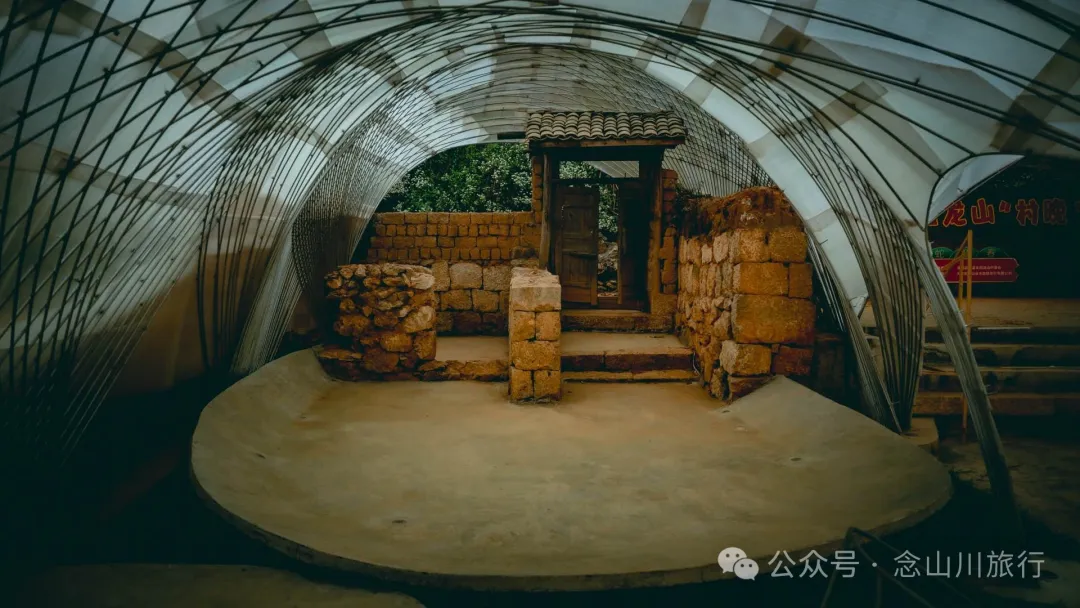 大理南澗碧溪鄉岩子頭村：古樹群中的寧靜，古老村莊的故事 - 第14張