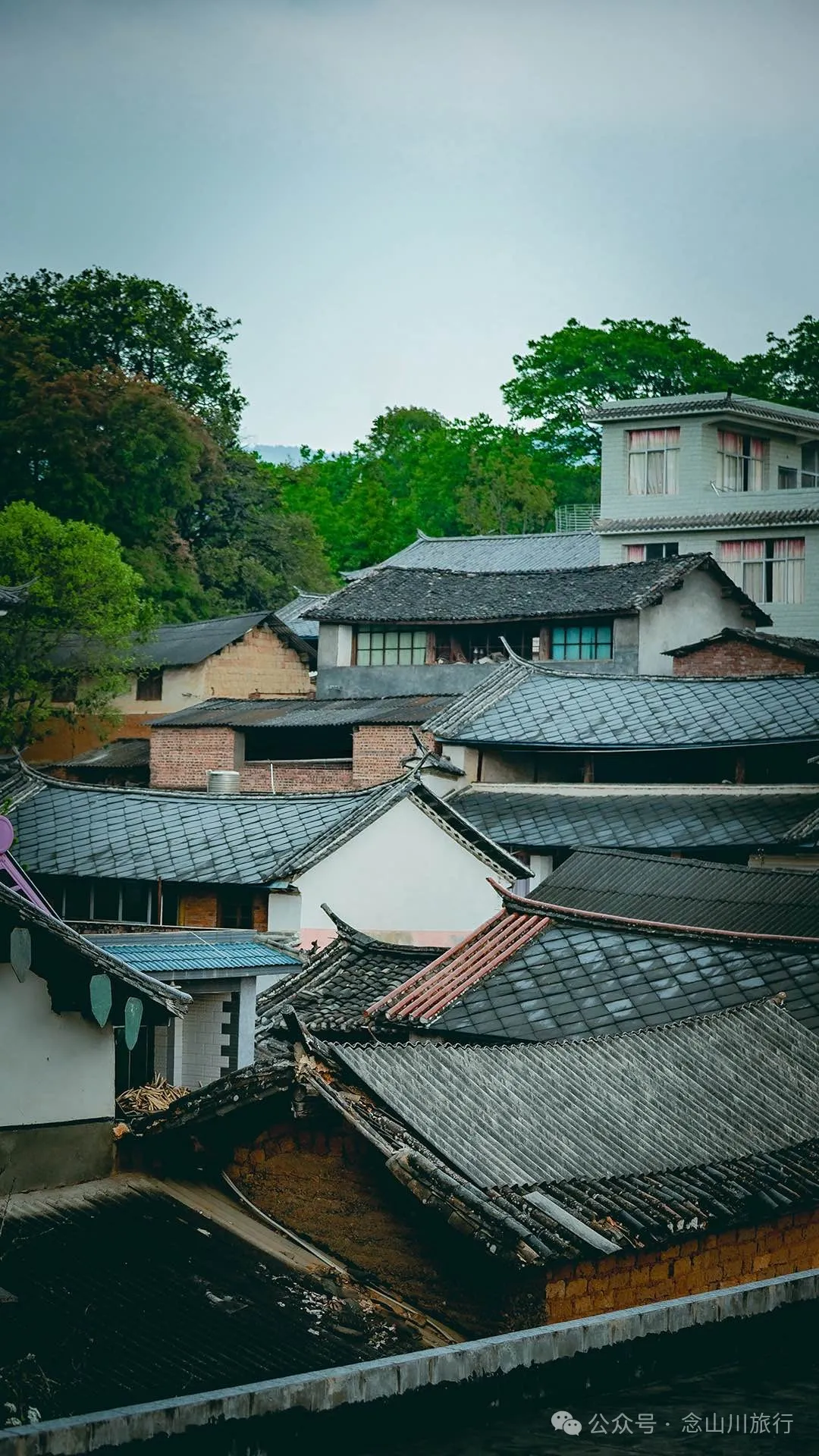大理南澗碧溪鄉岩子頭村：古樹群中的寧靜，古老村莊的故事 - 第19張