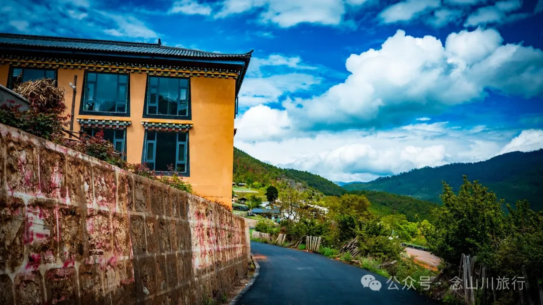 Bazhu Village in Tacheng Town, Weixi, Diqing: A Pure Land of Tibetan Buddhism, a Green Secret Deep in the Mountains - Image 21