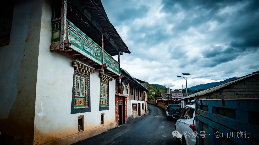 Bazhu Village in Tacheng Town, Weixi, Diqing: A Pure Land of Tibetan Buddhism, a Green Secret Deep in the Mountains - Image 25
