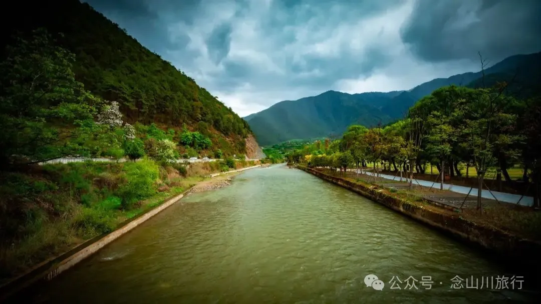 迪庆维西塔城镇冲可村的麦浪与松涛，是一首写不尽的诗歌 - 第3张