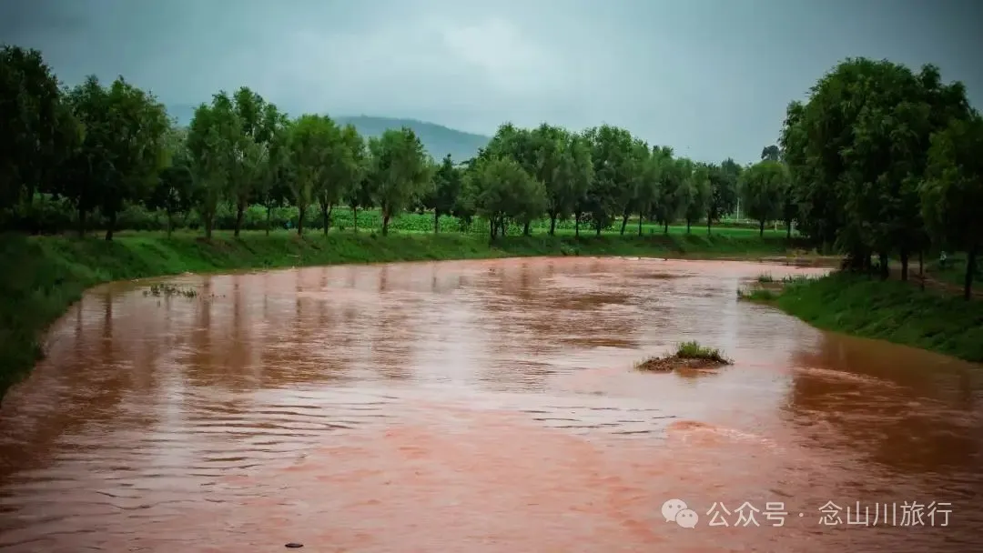 Honghe River Source at Milumo Village, Yongjian, Weishan, Dali: Where the First Drop of the Red River Flows - Image 1