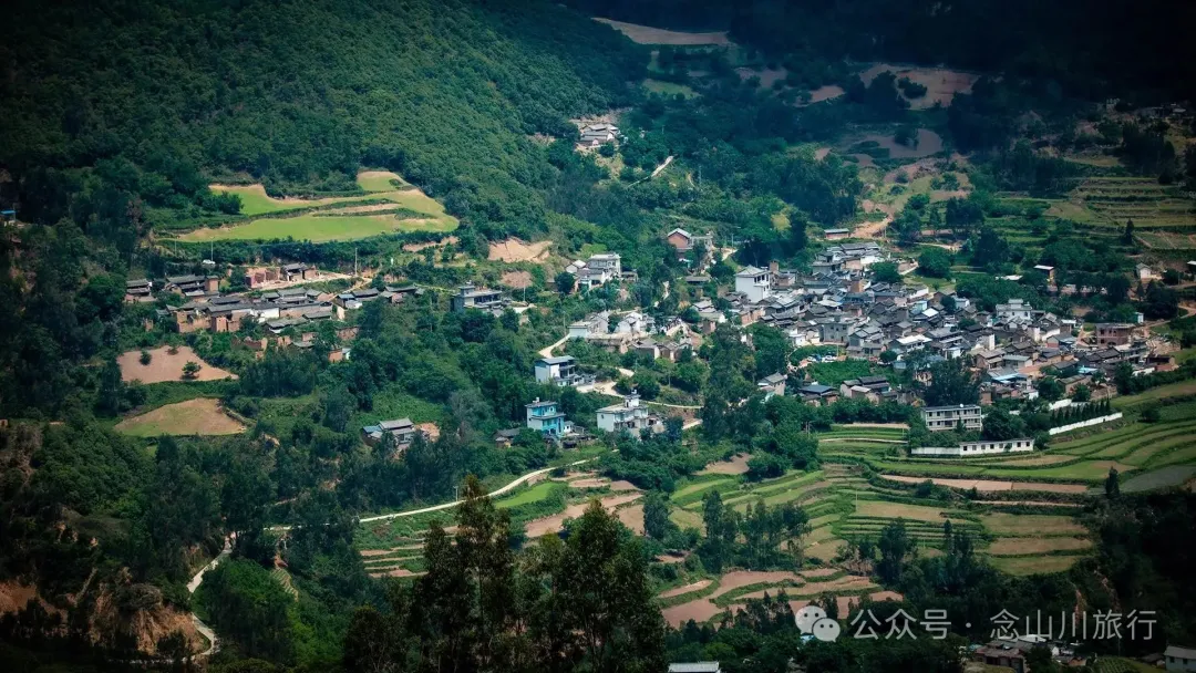 大理巍山巍寶山鄉黃家村：村子的時鐘，停在公雞打鳴的時辰 - 第4張