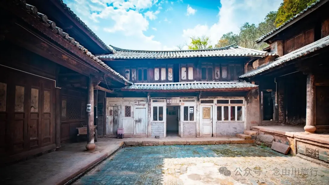 大理巍山庙街镇利客村:青瓦问茶的百年孤独,谁来守住最后一盏老宅灯? - 第31张