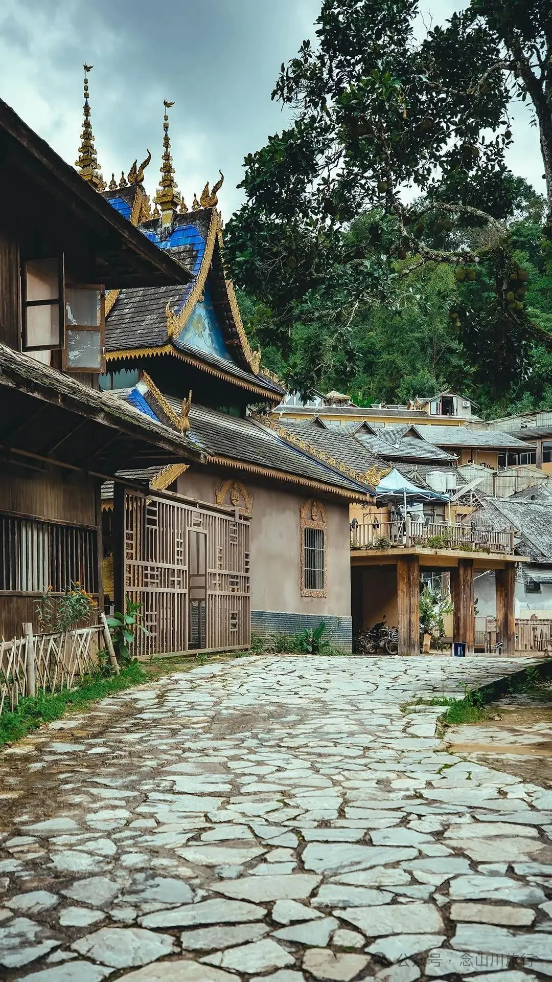 普洱澜沧景迈山芒埂寨：佛寺不语，榕树轻摇，时光在此皈依 - 第18张