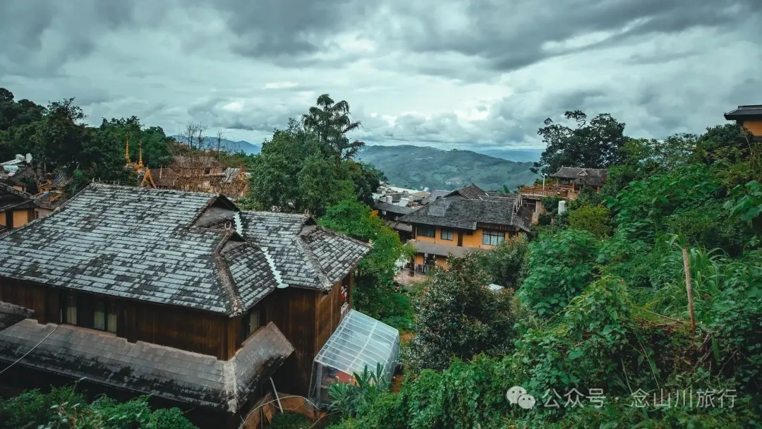 普洱澜沧景迈山芒埂寨：佛寺不语，榕树轻摇，时光在此皈依 - 第8张