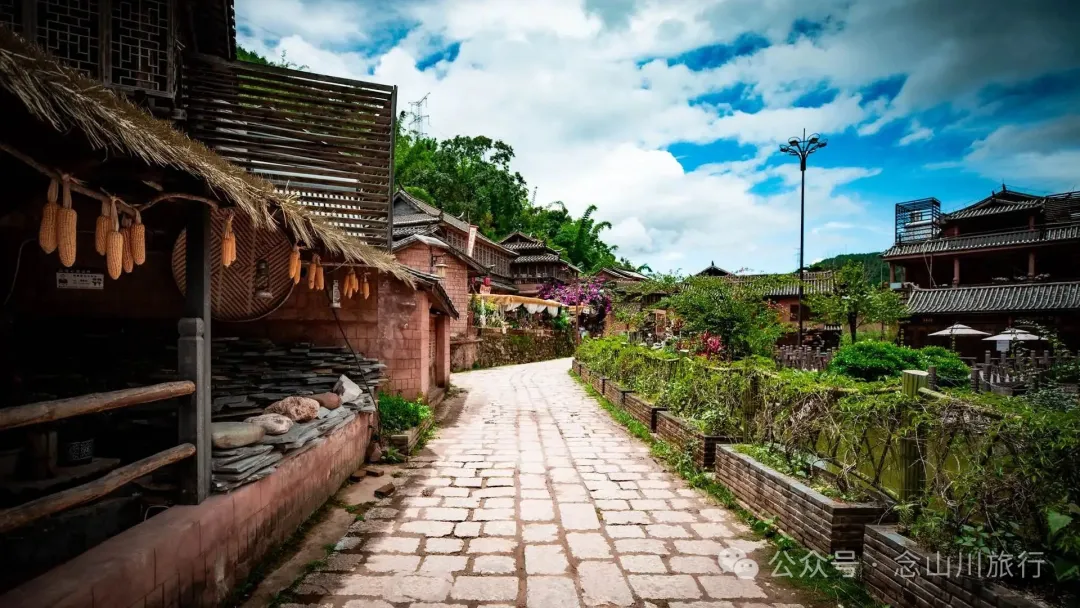 Nakeli in Ning’er County, Pu’er: A Millennium-Old Ancient Town on the Tea Horse Road, Infused with Hoofbeats and Tea Aroma - Image 2