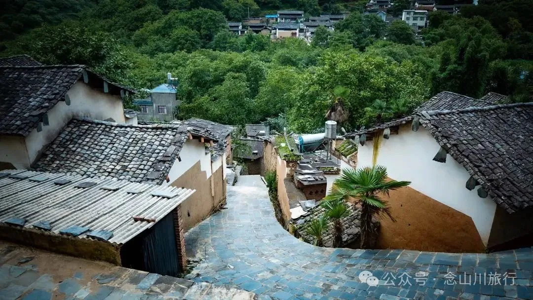 大理南澗寶華鎮格止腊村:一條小河分兩岸,卻讓風景成了雙倍 - 第12張